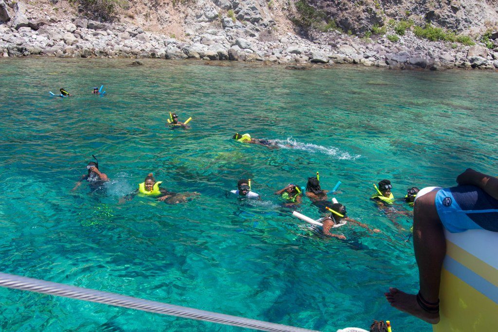 LOCALS EXPOSED TO CORAL REEFS AS AN AWARENESS RAISING ACTIVITY FOR SUSTAINABLE USE OF NATURAL RESOURCES